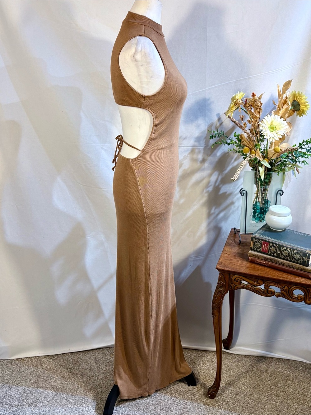 L*Space Chandler Maxi Dress Camel Open Back Sleeveless Side Slit Sz S🧡 - Picture 6 of 10